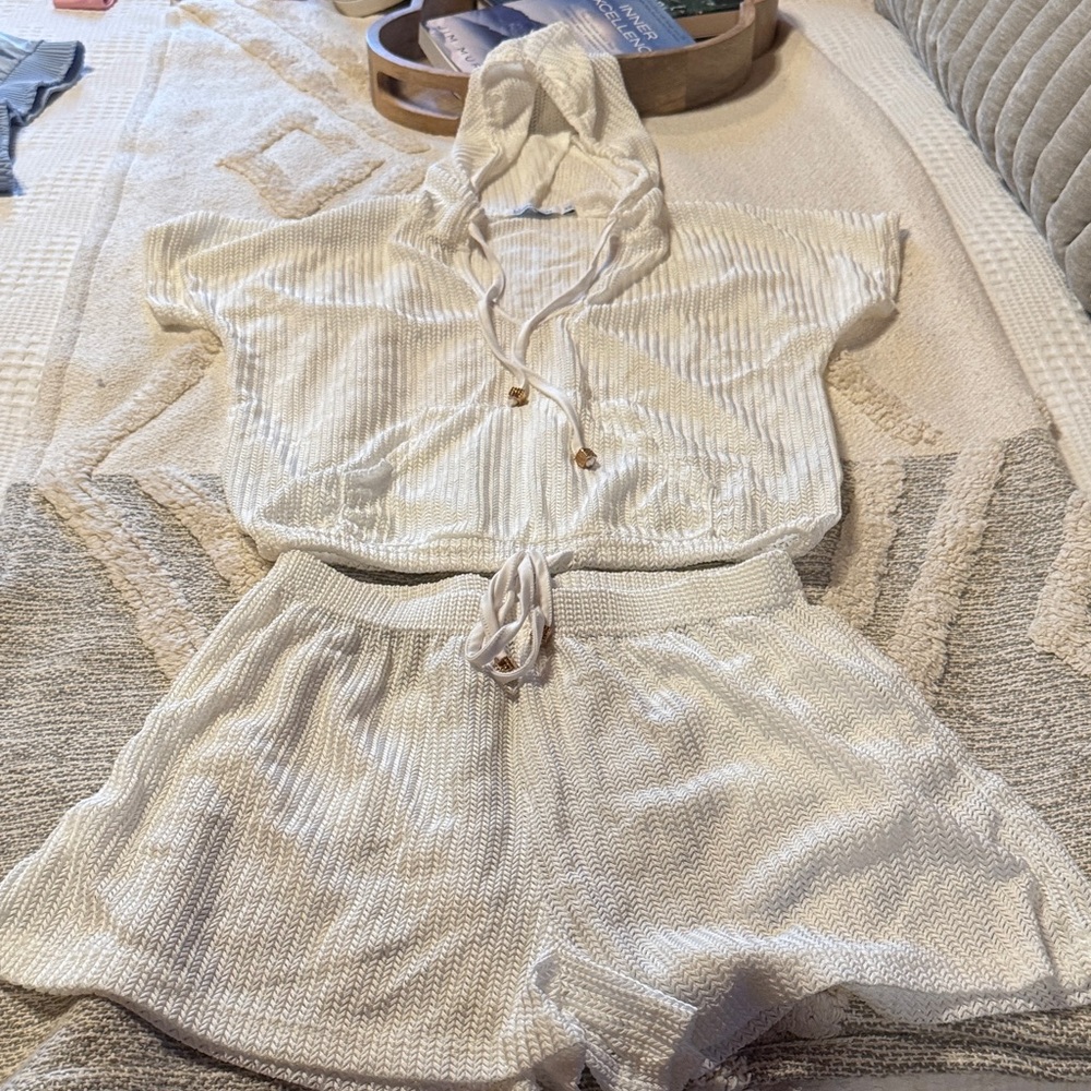 Blue Island White Hooded Swim Coverup Set